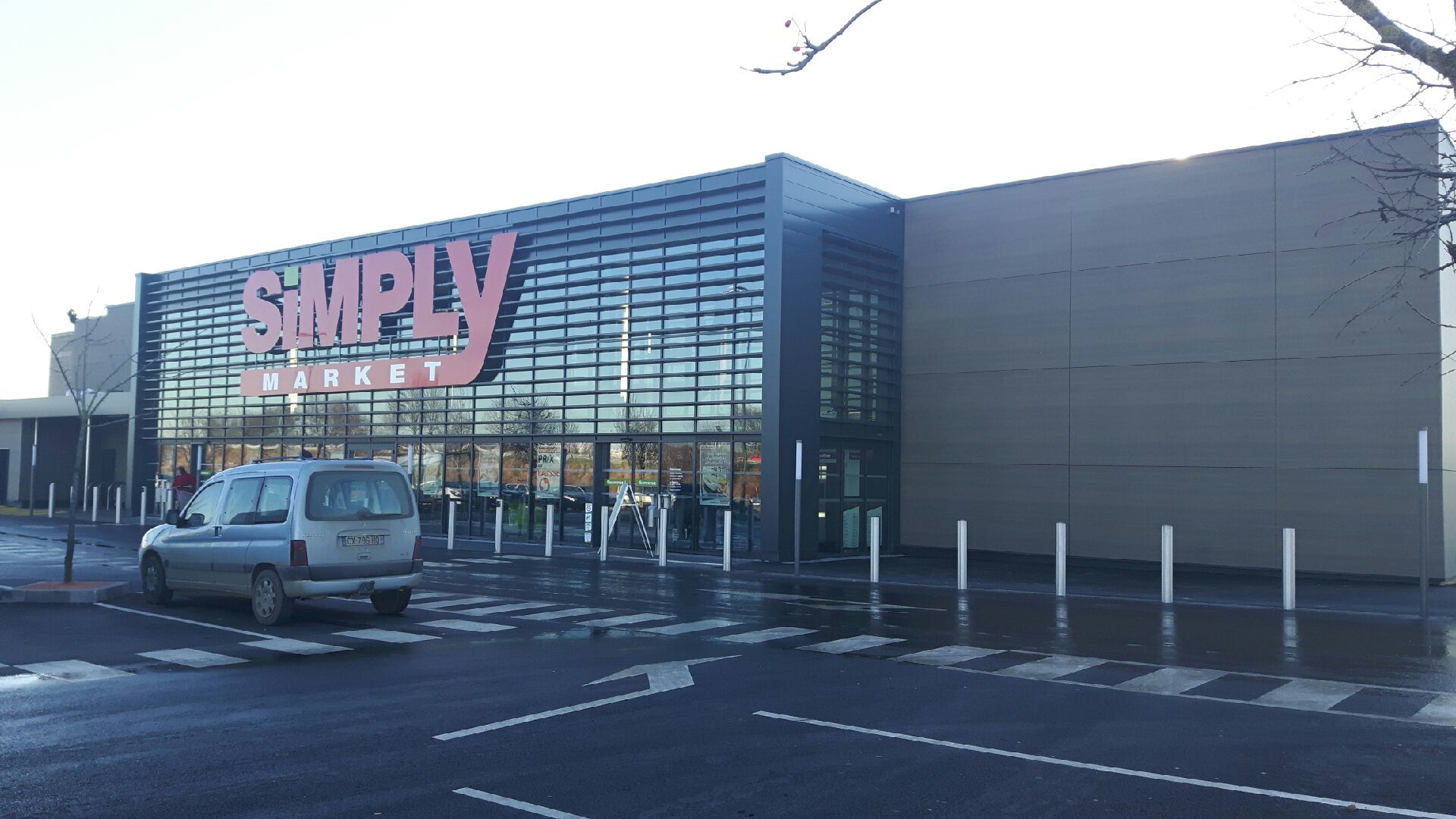 SIMPLY MARKET NESLE (80)